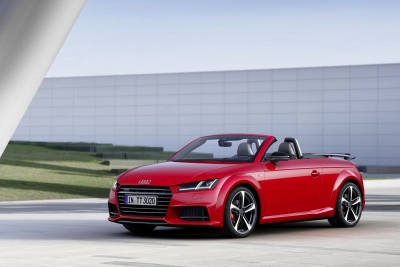 Audi TT als S-Line Competition vaste spoiler en sportieve aankleding
